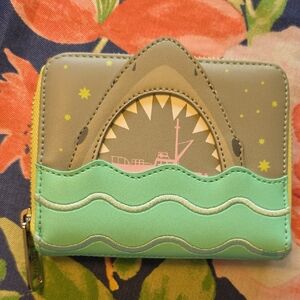 Shark Design Women's Wallet - Green and Gray